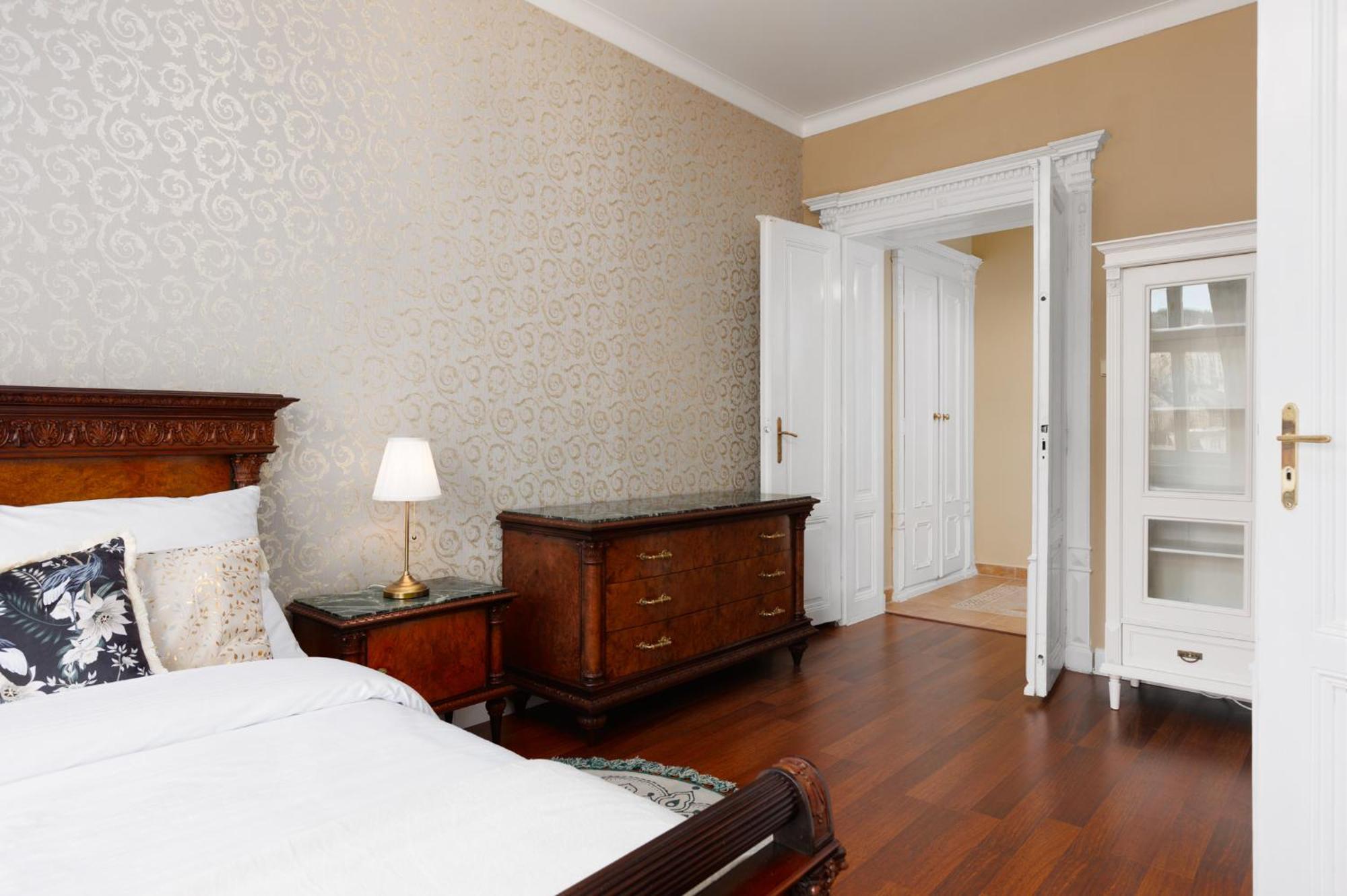 Rezidence Makart Apartment Karlovy Vary Exterior photo